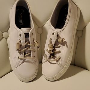 Tennis Shoes With Memory Foam. Worn 2 times